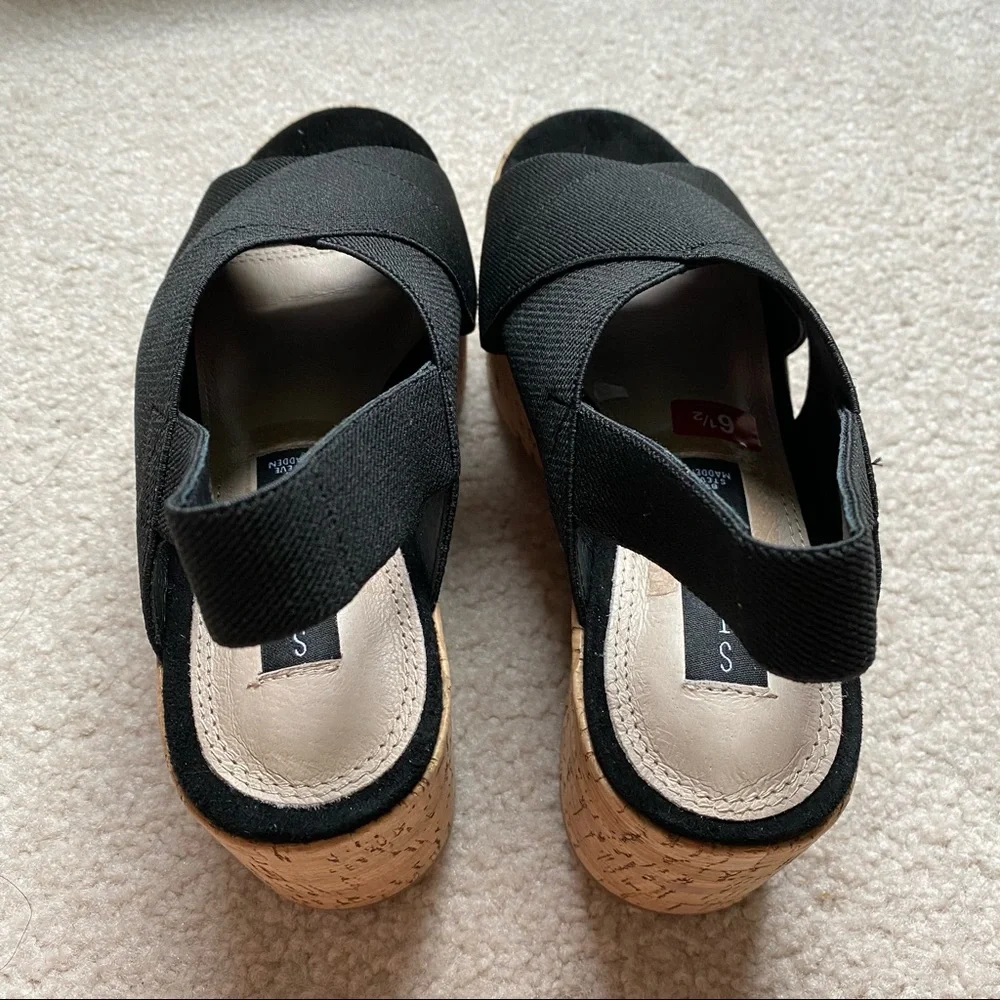 [NWT] Steve Steve Madden Caly Wedge Sandals
